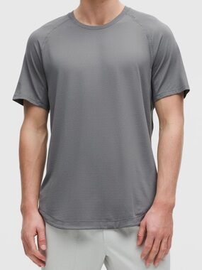 Lululemon License to Train Short Sleeve Shirt